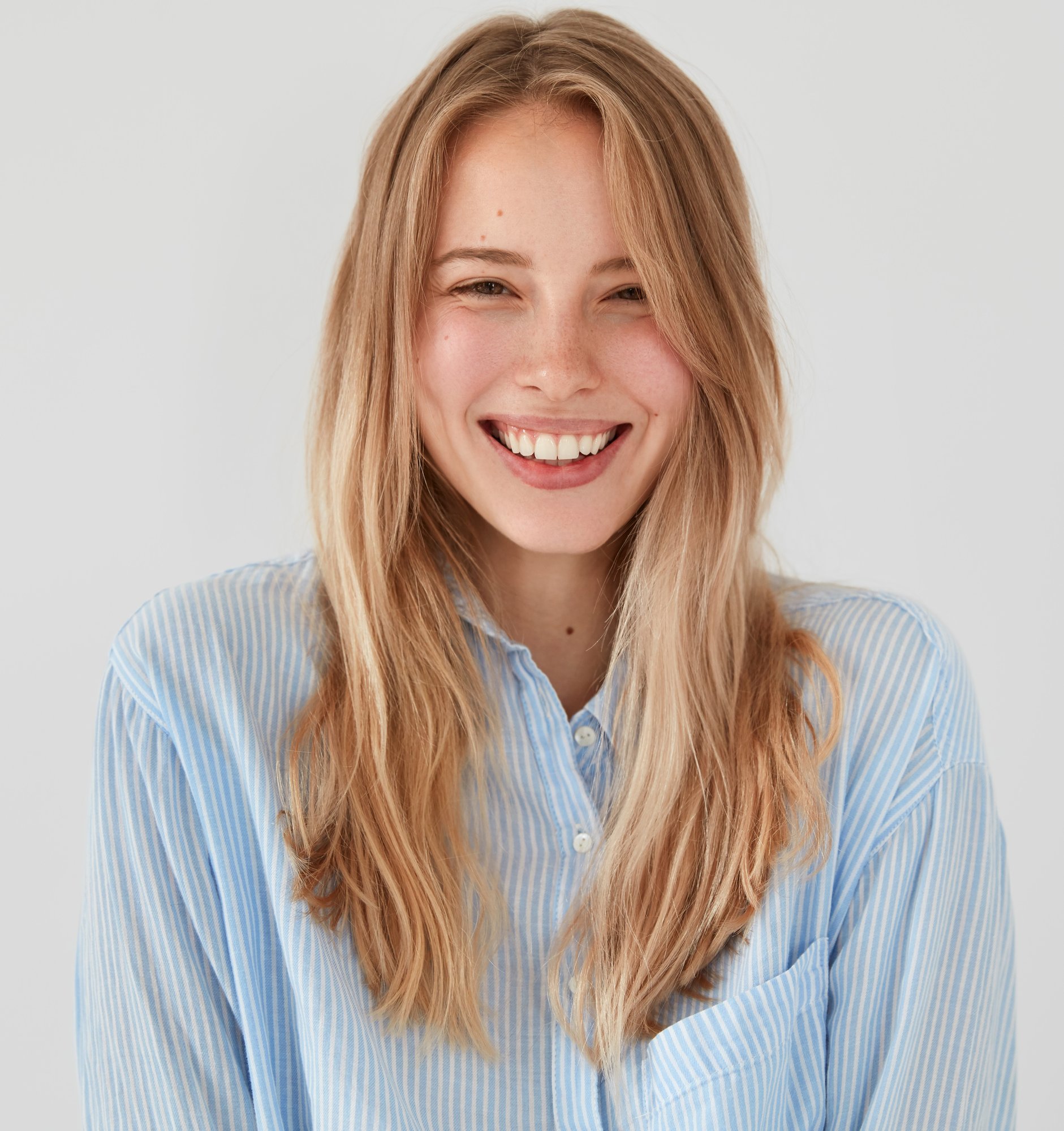 cut young-blonde-woman