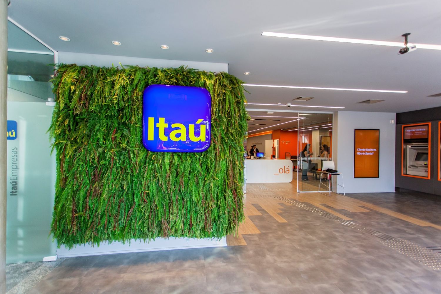 2022_Brazil_Itau-Unibanco-Holding-SA-Large-Company-Photo