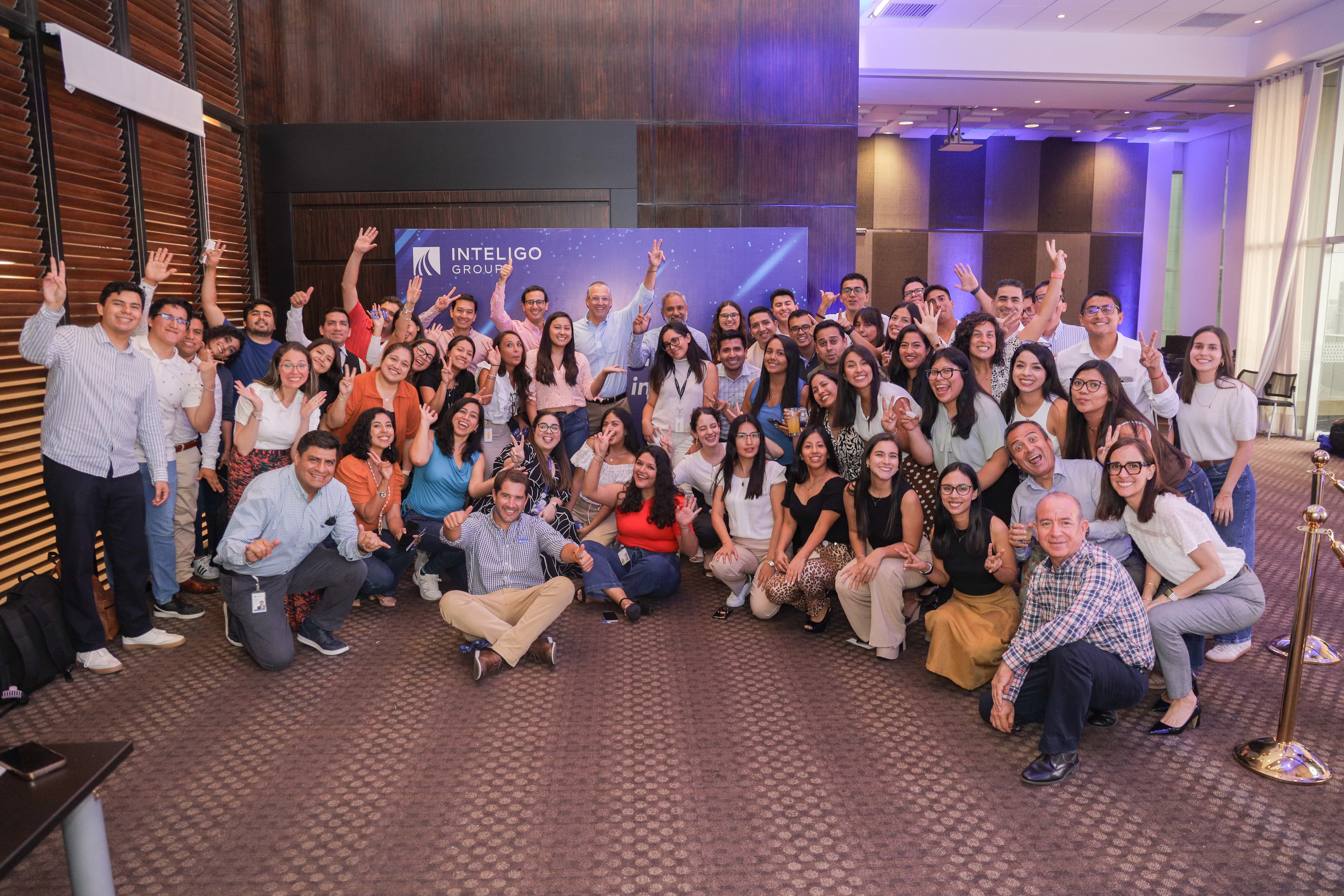 2025-Peru-Inteligo-Group-Photo (1)