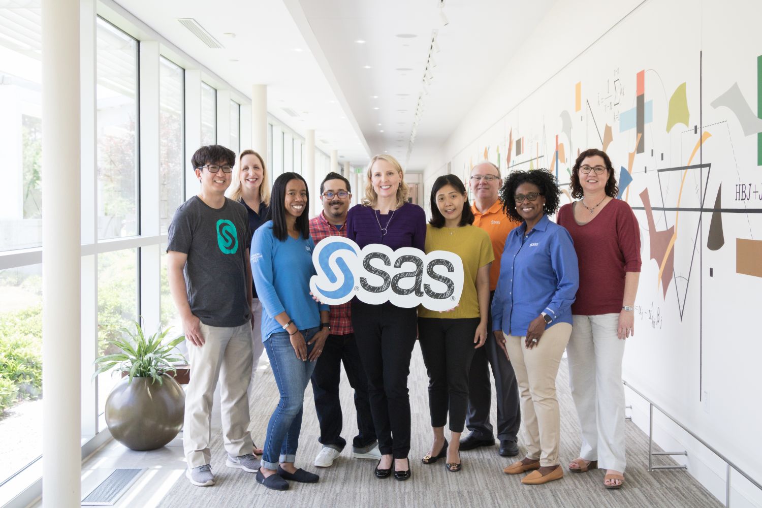 6_SAS_employee_group_shot