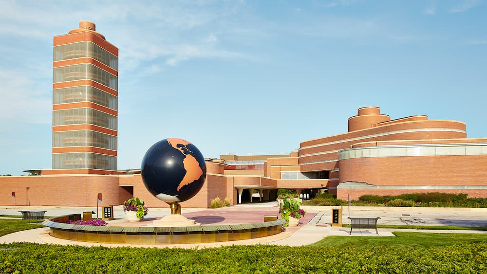 Showcase_SCJ_Campus-Facing-East